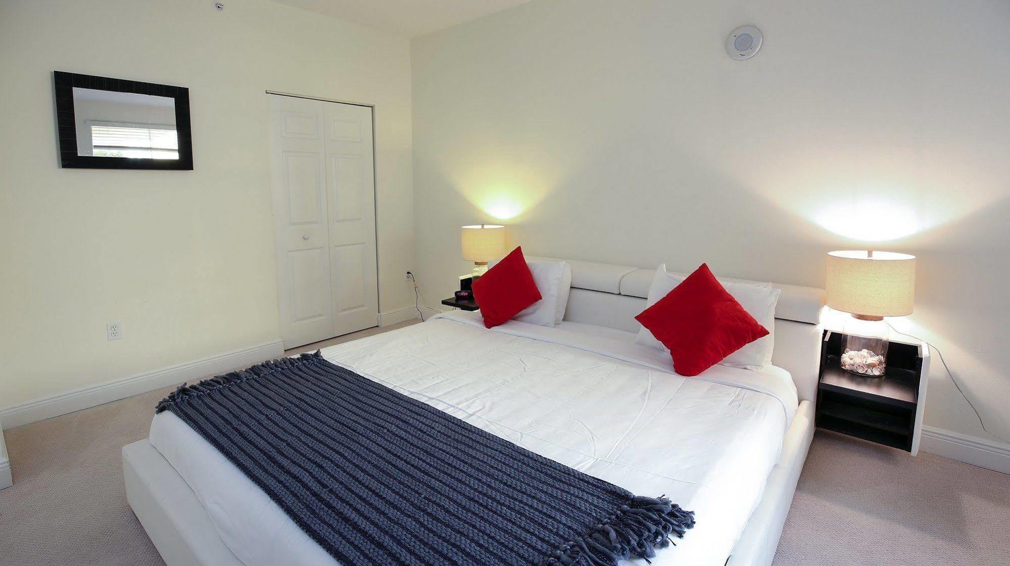 Pelicanstay In Coral Gables Miami エクステリア 写真